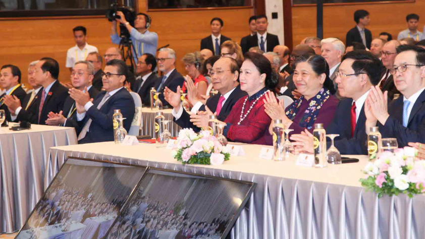 Chương trình nghệ thuật chào mừng khai mạc hội nghị thượng đỉnh cấp cao ASEAN lần thứ 36