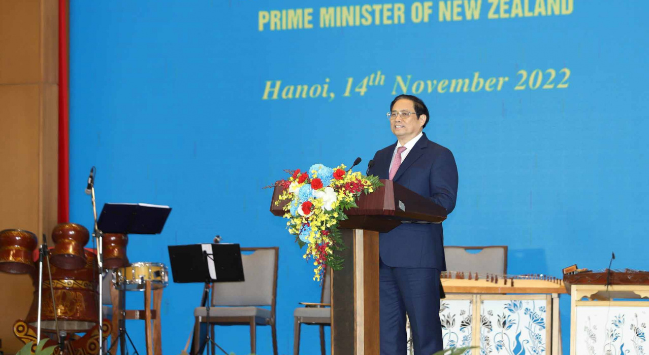 Chào mừng Thủ tướng New Zealand thăm Việt Nam, dưới sự chiêu đãi của Thủ tướng nước Cộng hòa xã hội chủ nghĩa Việt Nam Phạm Minh Chính